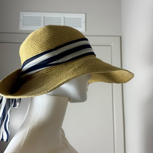 Jendi Women's Wide Brim Sun Hat with ribbon - Picture 9 of 11
